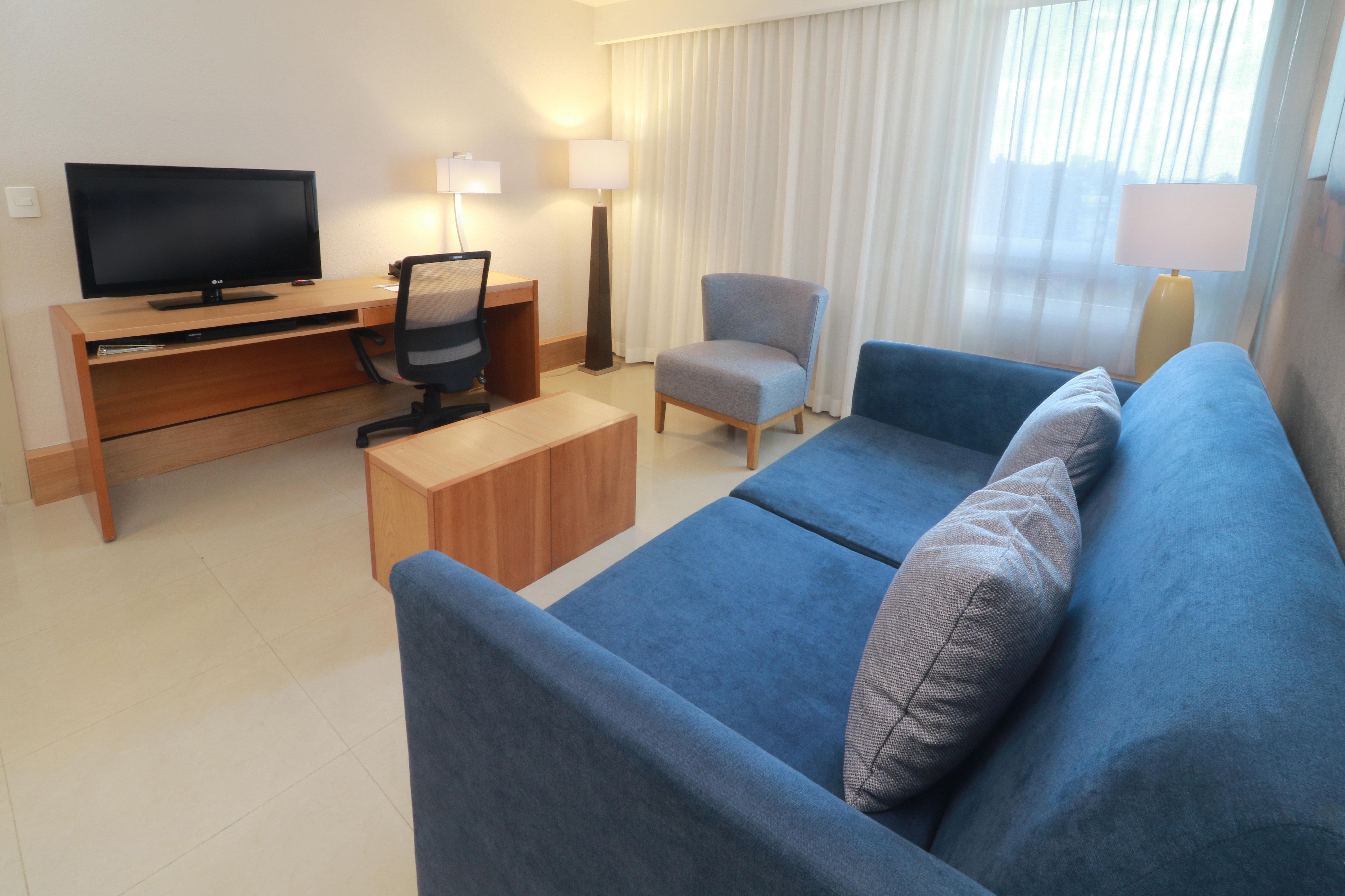 Staybridge Suites Guadalajara Expo, an IHG Hotel Zapopan Bagian luar foto
