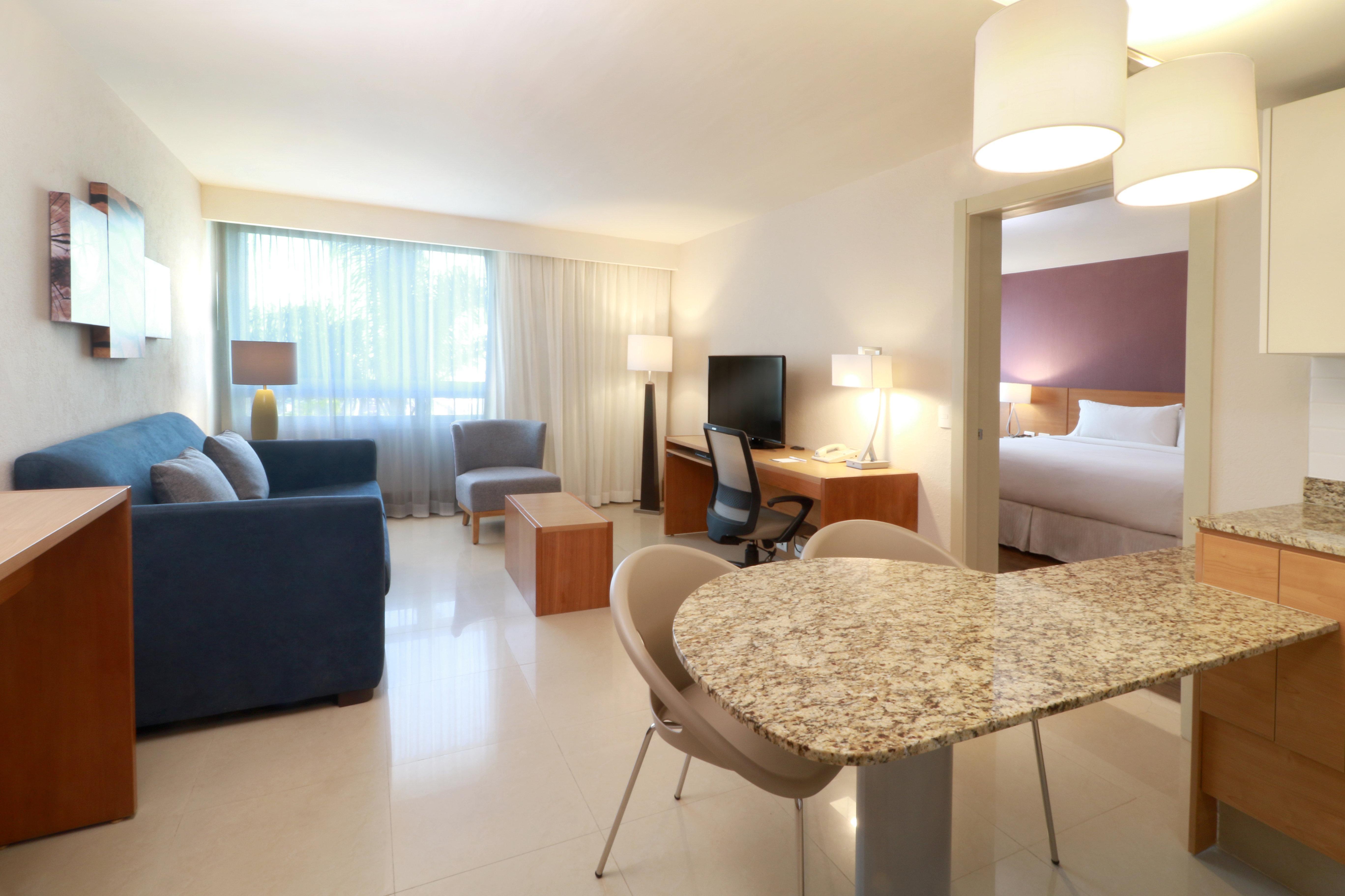Staybridge Suites Guadalajara Expo, an IHG Hotel Zapopan Bagian luar foto