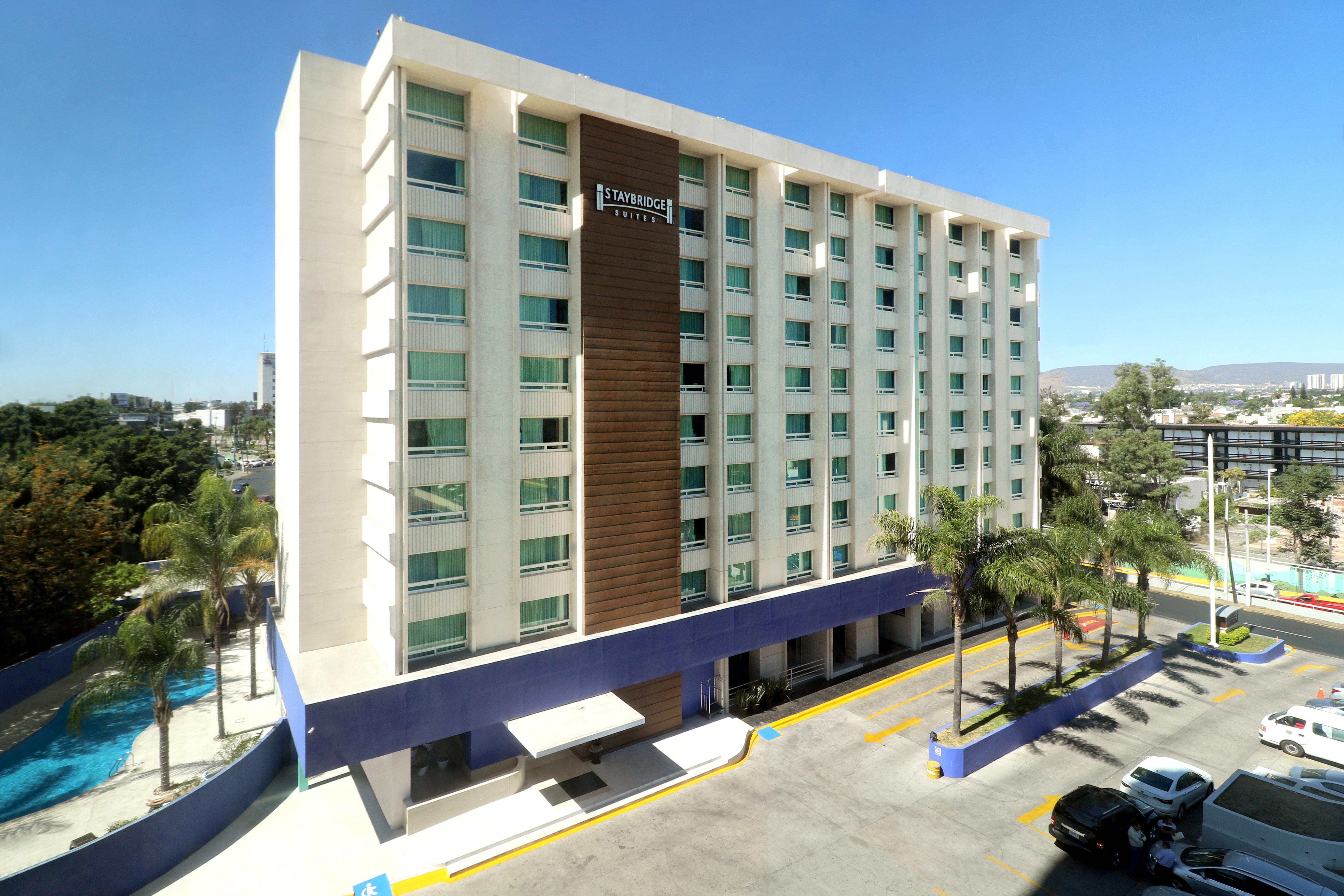 Staybridge Suites Guadalajara Expo, an IHG Hotel Zapopan Bagian luar foto