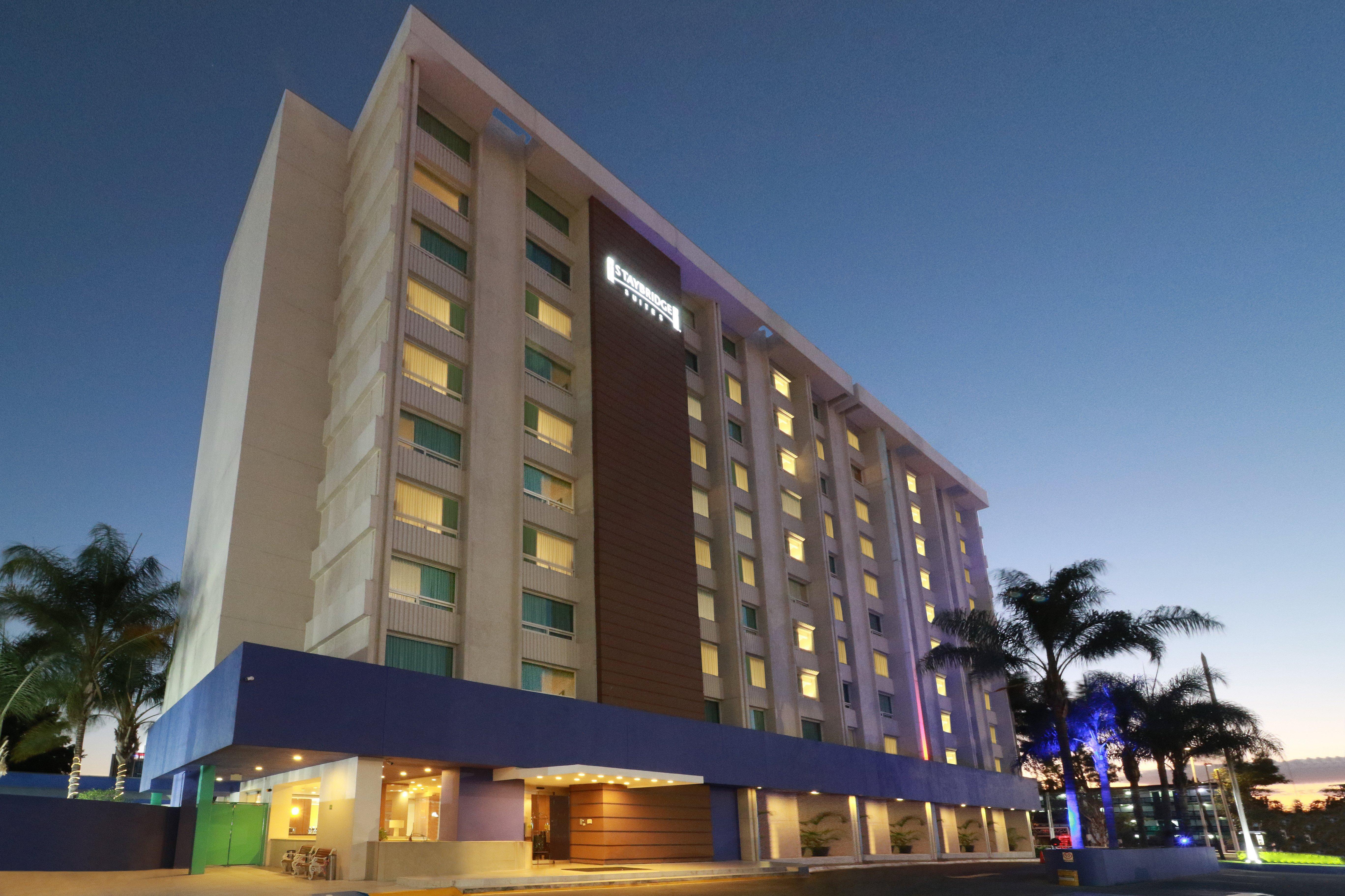 Staybridge Suites Guadalajara Expo, an IHG Hotel Zapopan Bagian luar foto