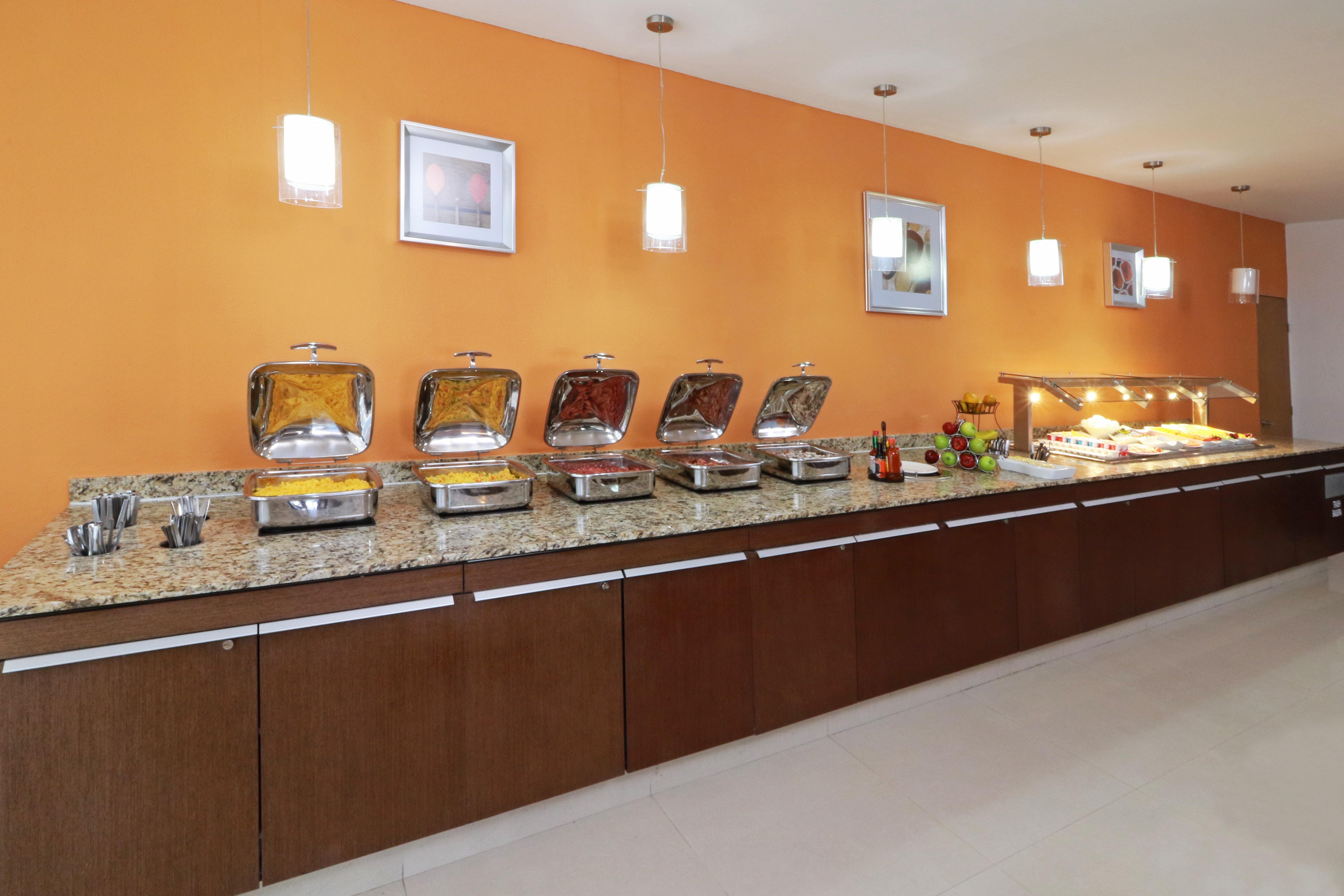Staybridge Suites Guadalajara Expo, an IHG Hotel Zapopan Bagian luar foto