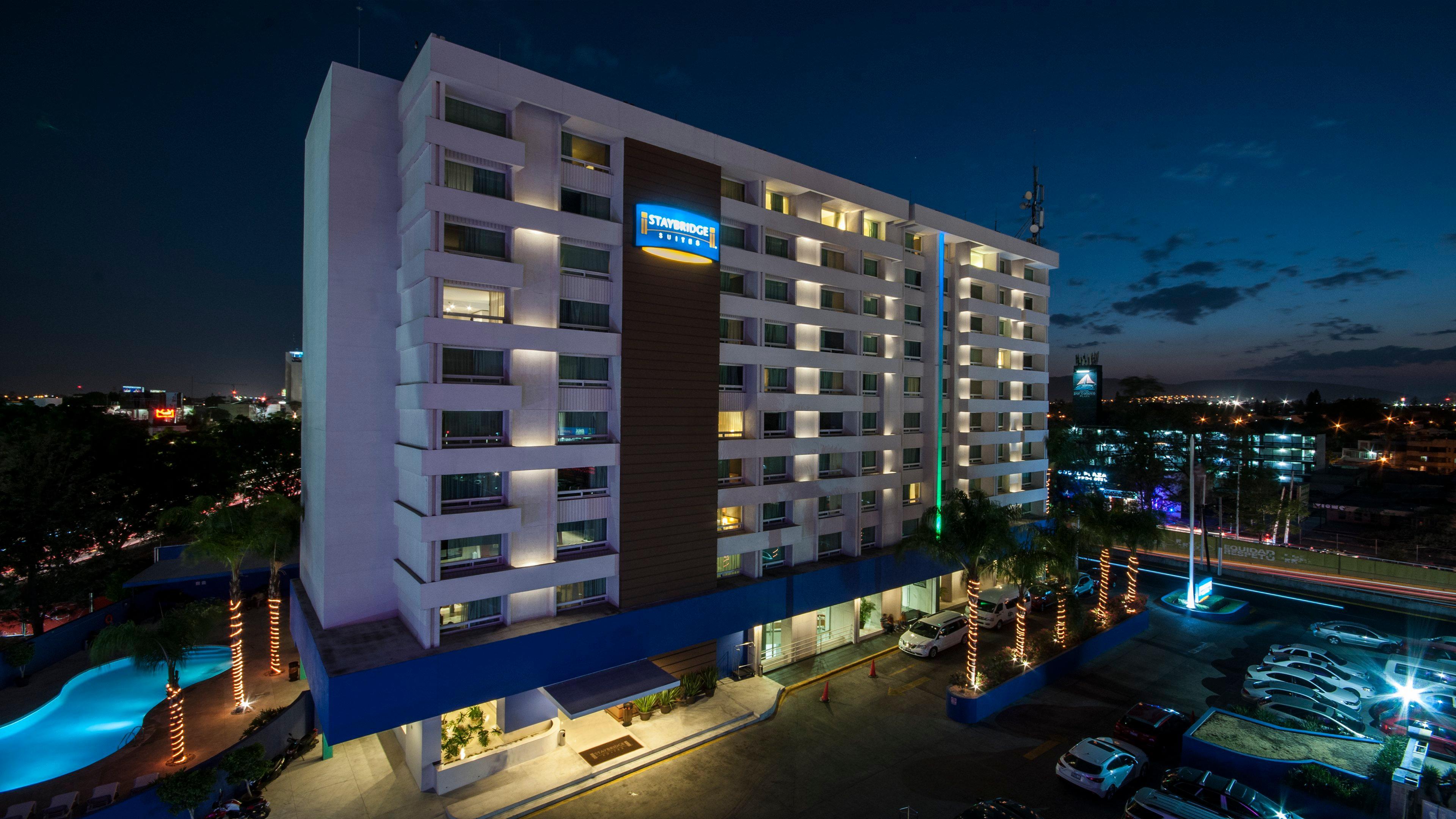 Staybridge Suites Guadalajara Expo, an IHG Hotel Zapopan Bagian luar foto