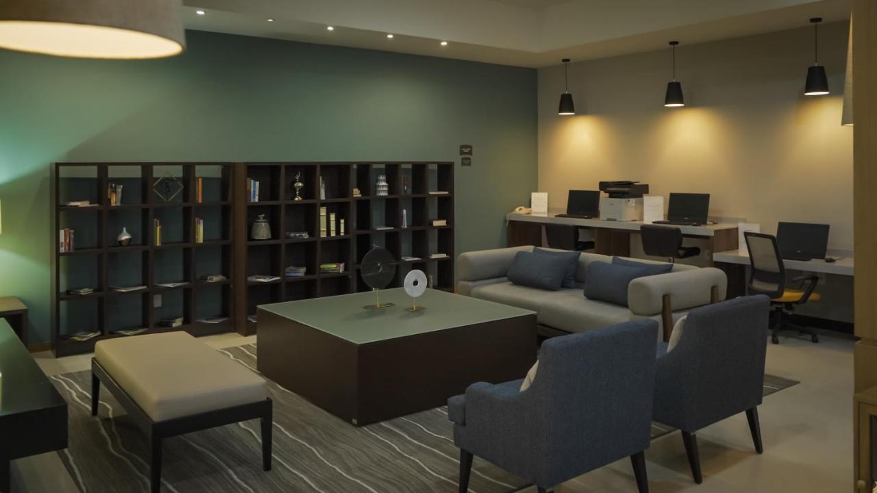 Staybridge Suites Guadalajara Expo, an IHG Hotel Zapopan Bagian luar foto