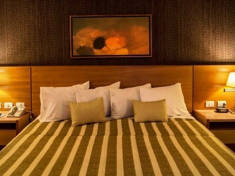 Staybridge Suites Guadalajara Expo, an IHG Hotel Zapopan Bagian luar foto