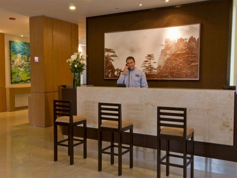 Staybridge Suites Guadalajara Expo, an IHG Hotel Zapopan Bagian luar foto